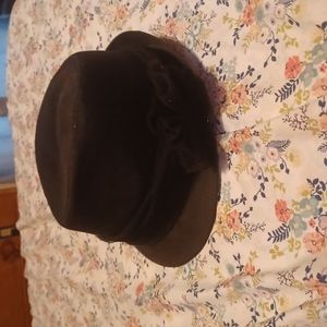 Black fedora hat